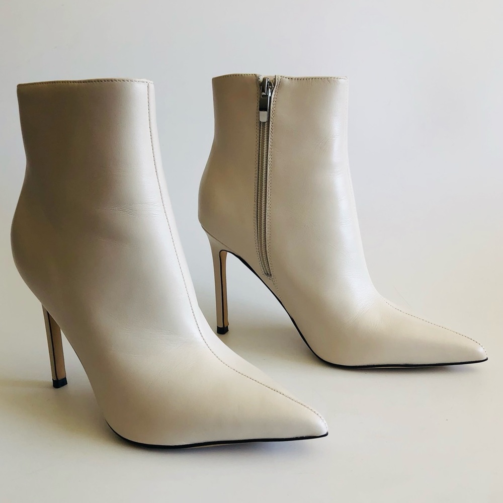 Nine West Farrah Ivory Pointed Toe Stilleto Bootie